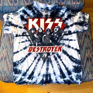 i’m selling clothes m-l